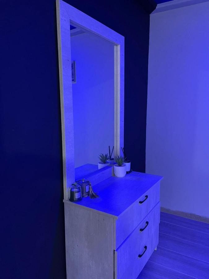 חדרי לייבל Label Rooms Blue & Red Tiberias Ngoại thất bức ảnh